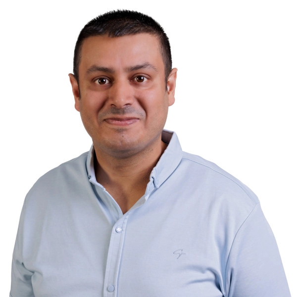 Rijinstructeur Gagen Arora | Rijles Zonder Stress