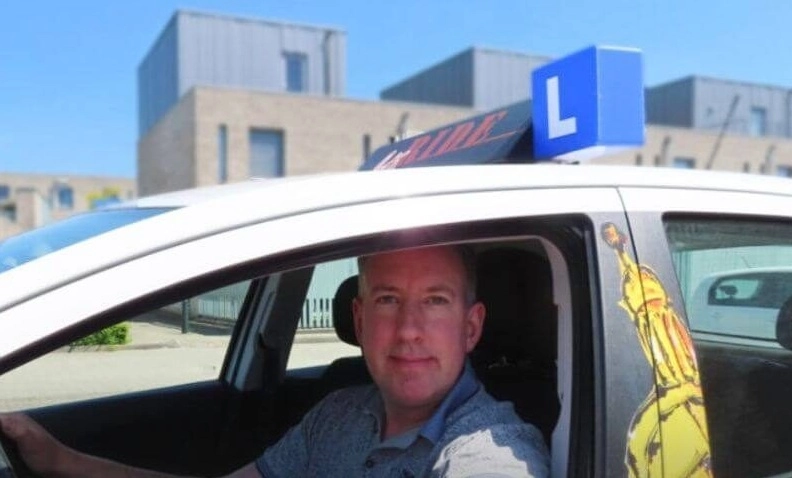 Het succesverhaal van rijinstructeur Jeroen bij De VerkeersAcademie